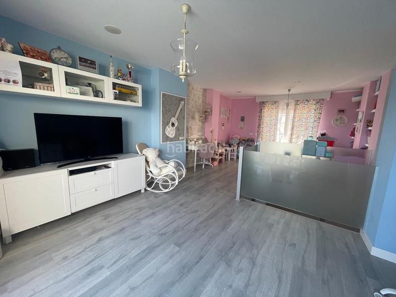 Foto 87a48174-e73a-4a75-bb71-54a7f474f189. Casa con riscaldamento parcheggio in Centro Torre del Mar