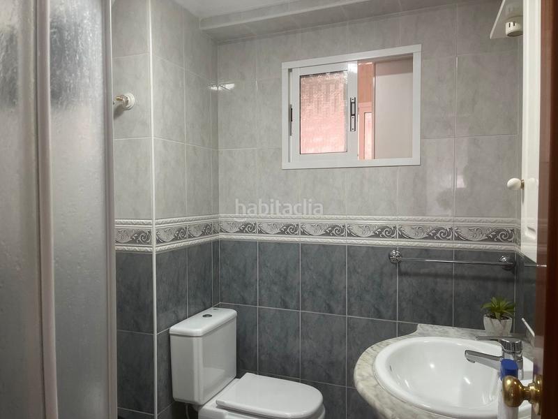 Foto 0e9eb105-be53-4231-b7ae-c23dead8f97d. Pis a Paseo Marítimo de Levante Torre del Mar