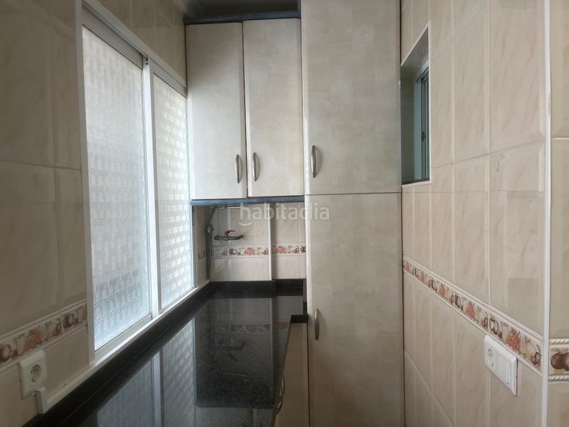 Foto 34cb2413-2ecf-4d3f-b12c-5a167a506408. Pis a Paseo Marítimo de Levante Torre del Mar