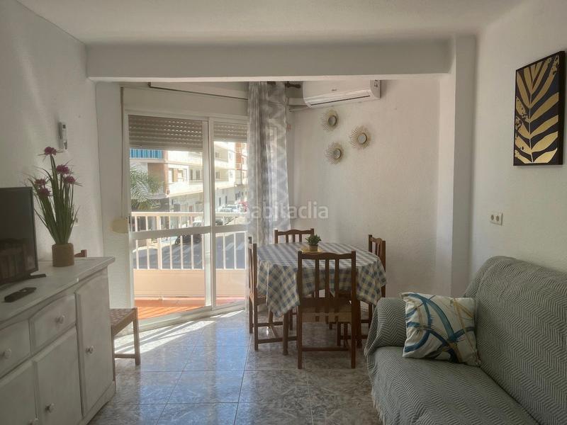 Foto 7db6be5a-6fd0-4778-8e85-d1a4be506b53. Pis a Paseo Marítimo de Levante Torre del Mar