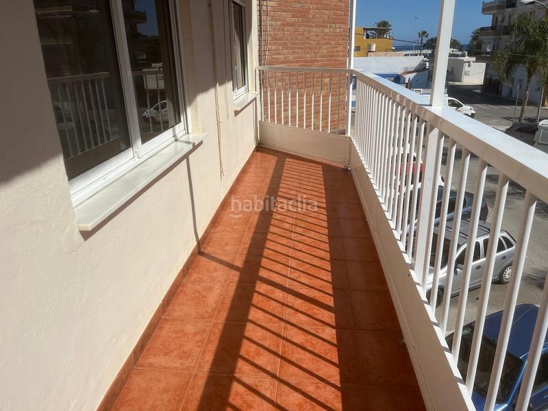 Foto eca0fa43-0354-4e56-a0f7-05c283199272. Pis a Paseo Marítimo de Levante Torre del Mar