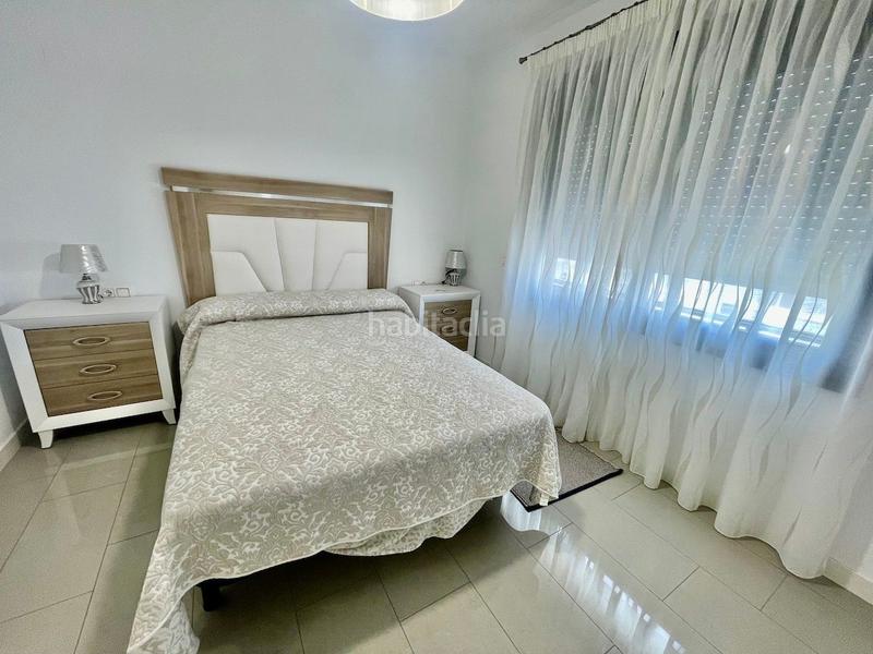 Foto 2c9b9950-e706-4ded-a1e5-ba428c9e30e7. Appartamento con piscina in Poniente-Faro Torre del Mar