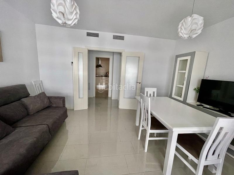 Foto b561a7c8-a3e3-41c6-b7bb-6cf0f7aa3b67. Appartamento con piscina in Poniente-Faro Torre del Mar