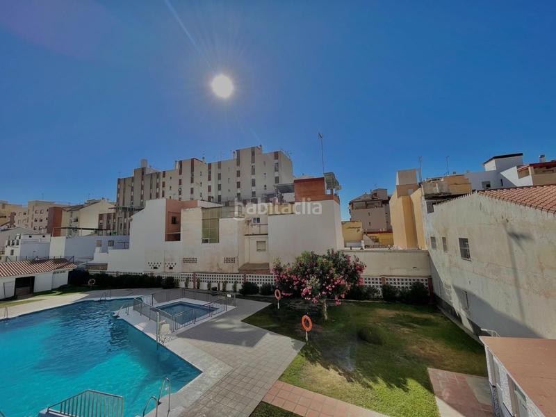 Foto fe2271ab-125d-4d06-bf40-c51f98d07864. Estudi amb calefacció piscina a Centro Torre del Mar