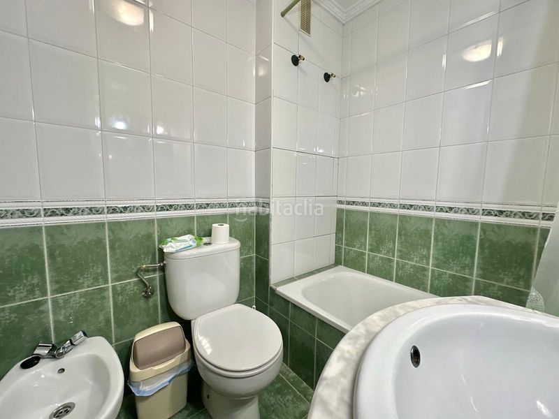 Foto aa7db338-4838-4843-a608-55568dd964d4. Flat in molino velasco in Hispanidad - Vivar Téllez Vélez - Málaga
