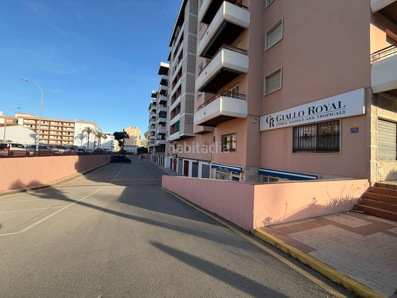 Foto c02bd449-ab4d-4cf6-8615-8280ffe41483. Pis amb piscina a Poniente-Faro Torre del Mar