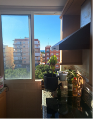 Piso en Poniente-Faro. Piso amplio con vistas al mar y céntrico