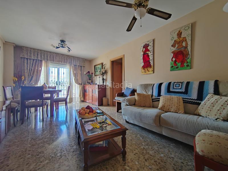 Foto b5e56e9a-95de-456f-b8f2-7655ef174ec7. Piso  en urbanización privada en Viña Málaga Torre del Mar