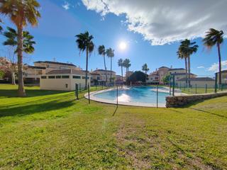 Pis a Caleta de Velez. Piso en residencial privado