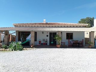 Country house in Almayate Bajo. Fantástica casa de campo
