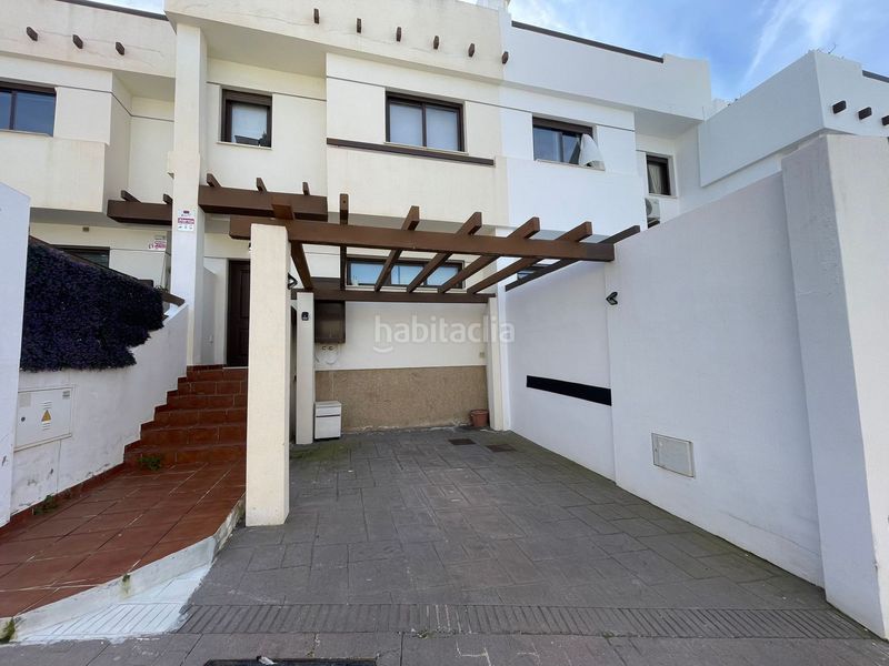 Foto aaee63e4-e8eb-4680-8bb8-b6082a703f6b. Casa amb calefacció piscina a Almayate Bajo