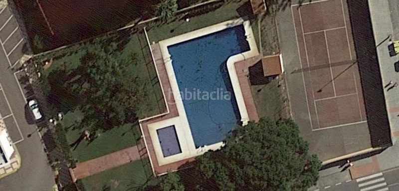 Foto 1818bbd8-a043-41f5-93e6-7ccf8b627cc7. Pis amb piscina a Poniente-Faro Torre del Mar