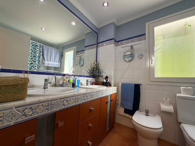 Foto 555d1055-c70c-4d26-bb5c-a96906c4c146. Casa amb calefacció a Viña Málaga Torre del Mar