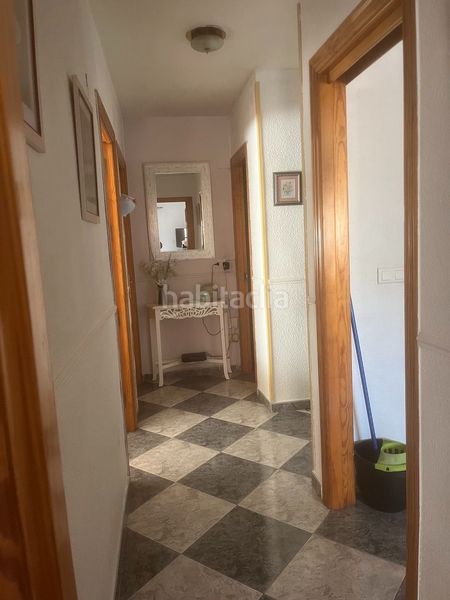 Foto a6509bbd-aed3-4769-8fbc-6947051e18fa. Pis amb calefacció piscina a Paseo Marítimo de Levante Torre del Mar