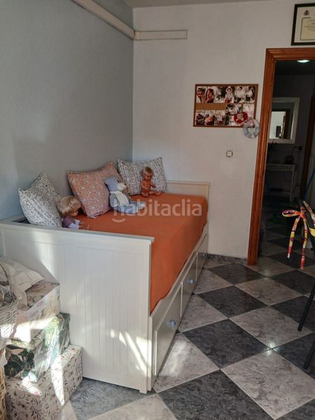 Foto c7226efb-41e7-4a86-9c5d-e37732a063ca. Pis amb calefacció piscina a Paseo Marítimo de Levante Torre del Mar