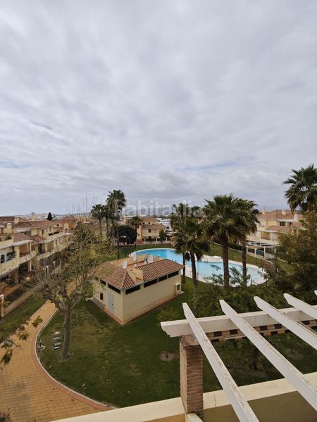 Foto ca4fa65e-3fd5-4145-bf0f-947d0c5dcdfe. Pis amb piscina a Caleta de Velez