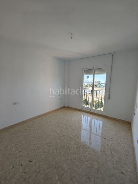 Foto 5e447dab-bc06-4b3e-a1bd-8f4638f7f189. Dúplex a Poniente-Faro Torre del Mar