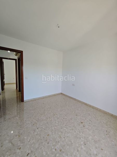 Foto df5b12ba-92ab-4476-a24c-bf915623c76f. Dúplex a Poniente-Faro Torre del Mar