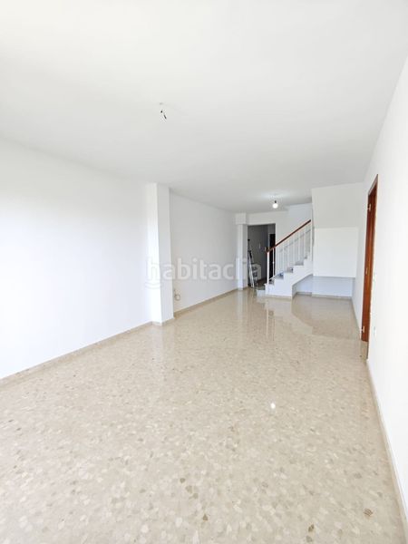 Foto f029ee74-a73d-4acf-947b-d8021b50f65a. Dúplex a Poniente-Faro Torre del Mar
