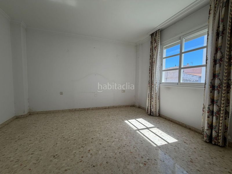 Foto 2e6f19ba-1ac0-42e0-88f8-d0ab4e24df31. Pis a Poniente-Faro Torre del Mar