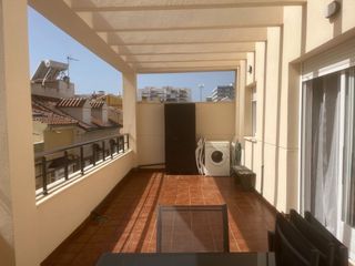 Rent Penthouse in Poniente-Faro. Ático cerca de la playa