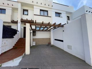 Casa adossada a Almayate Bajo. Casa adosada en valleniza