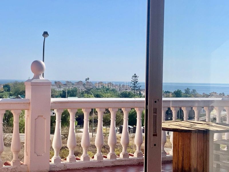 Foto 4b64dccd-1a20-4af9-b90b-d6d15f0c8d9d. Casa amb piscina a Torrox park Torrox