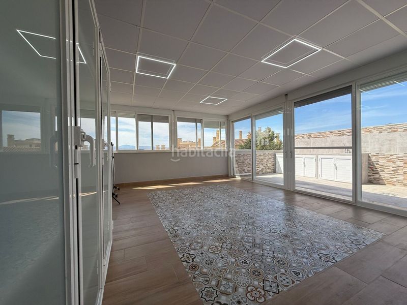 Foto f38677aa-4387-4fe3-bee6-d55ed1a138c8. Àtic amb calefacció piscina a Caleta de Velez