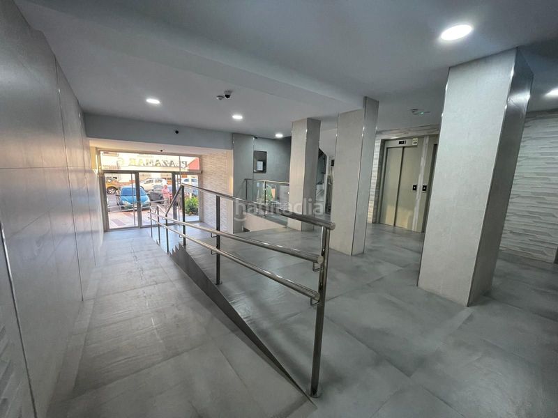 Foto b68077f3-94bc-4907-97fb-9c4e18035e4a. Estudi amb piscina a Centro Torre del Mar
