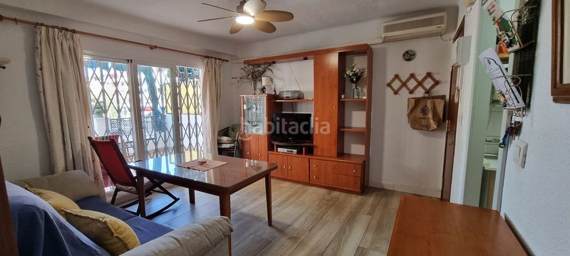 Foto 5ce7a2d9-9e15-4b04-82a4-f9fc5ad63e00. Pis a Poniente-Faro Torre del Mar