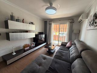 Etagenwohnung in Avenida de andalucía 116. Piso cerca de la playa