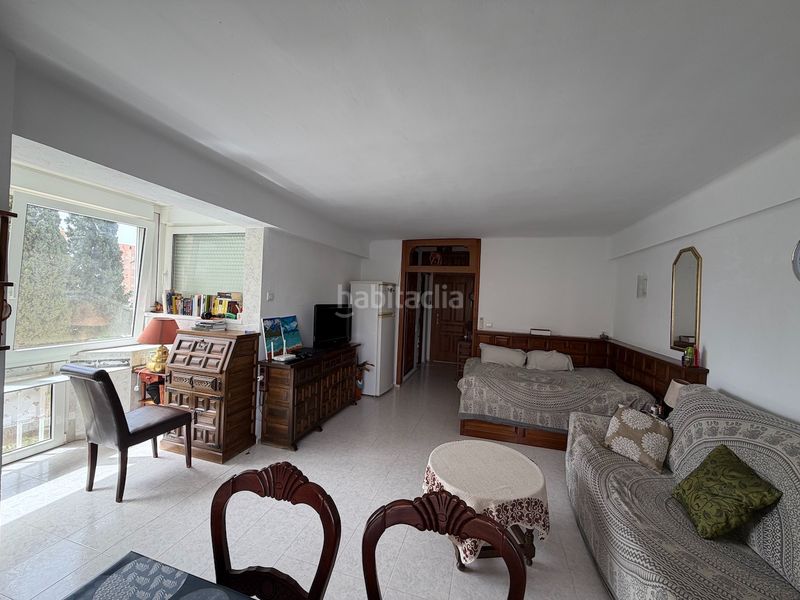 Foto f7ae44d4-f70f-4557-a31f-f331988f4976. Estudi amb piscina a Poniente-Faro Torre del Mar