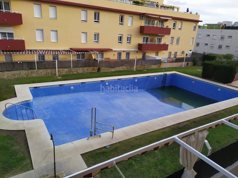 Foto f71ef7f4-60d0-4e45-a2a9-eadcca0fd3ee. Piso en calle mango 7 en El Limonar Vélez - Málaga