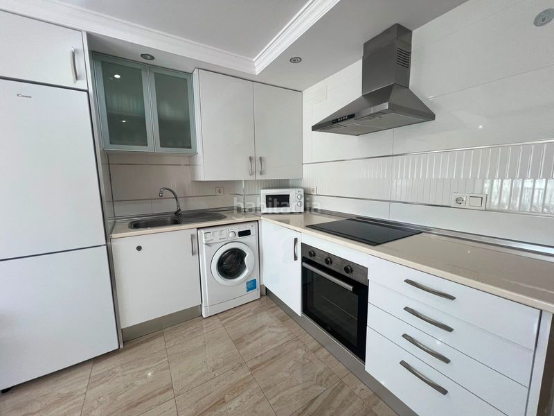 Foto fd4d4809-de5e-45cb-b228-cd88731a2d9d. Etagenwohnung in avenida de andalucía 119 in Poniente-Faro Torre del Mar