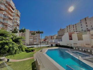 Pis  Avenida de andalucía 69. Piso frontal al mar