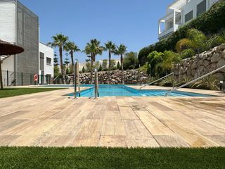 Appartement  Calle moreras de baviera 50. Fantástico piso en residencial privado