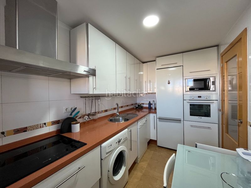 Foto f2579485-87f3-482c-8e31-20136d78e074. Reihenhaus in avenida amatista 17 in Almayate Bajo