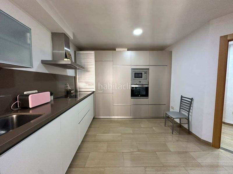Foto 08ad8c3c-090e-490f-aba8-aa296efd8f90. Flat in plaza carmelitas 11a in Camino Viejo de Málaga Vélez - Málaga