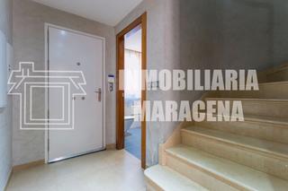 Maison jumelée à Maracena. Casa en maracena en venta
