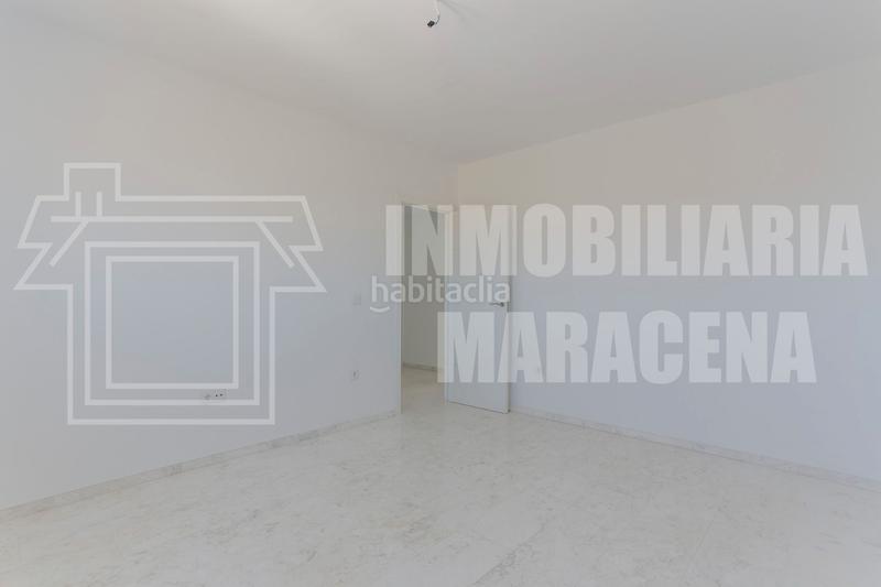 Foto 61a4c544-39a1-4999-a900-28ae7c272944. Maison jumelée avec parking dans Láchar