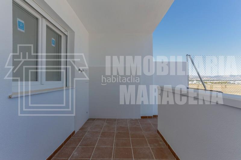 Foto 7c3725b4-b668-4da2-ae2c-55e41dc2e0a1. Maison jumelée avec parking dans Láchar