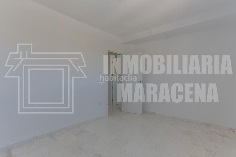 Foto a93f2fea-31b5-49c6-a191-0b9c6dce19d7. Maison jumelée avec parking dans Láchar