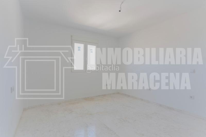 Foto b44eeac8-9ff2-45c4-affc-5b655e11e29f. Maison jumelée avec parking dans Láchar