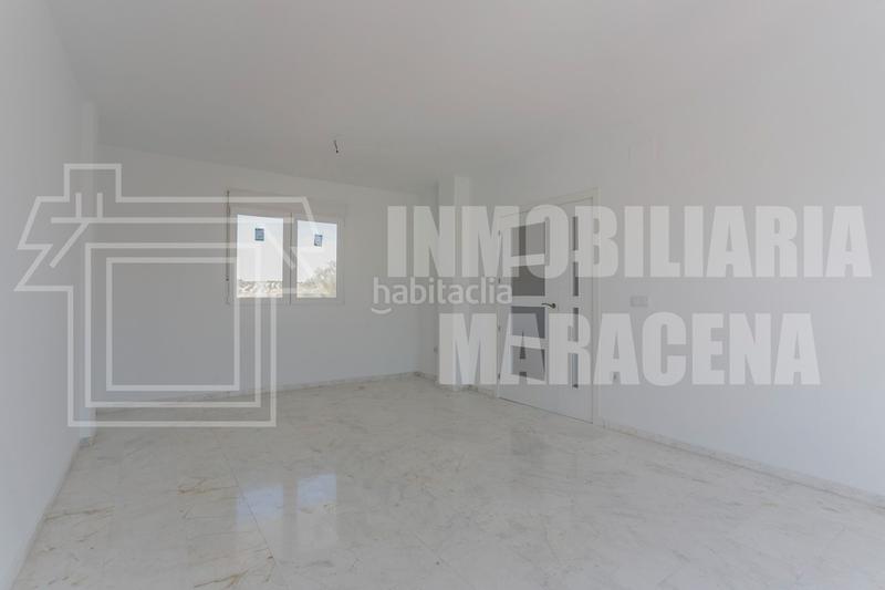 Foto bac98376-c7b6-43b0-82f0-e1622c64bbdc. Maison jumelée avec parking dans Láchar