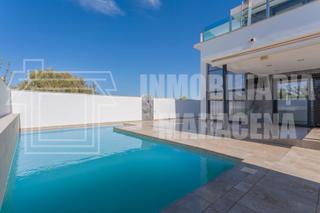 Chalet in Atarfe