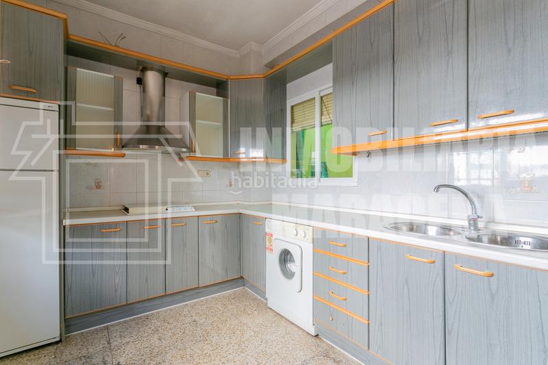 Foto 71d3439b-58ce-4193-81b3-22f1eab27714. Casa adossada amb calefacció a San Francisco Javier Granada