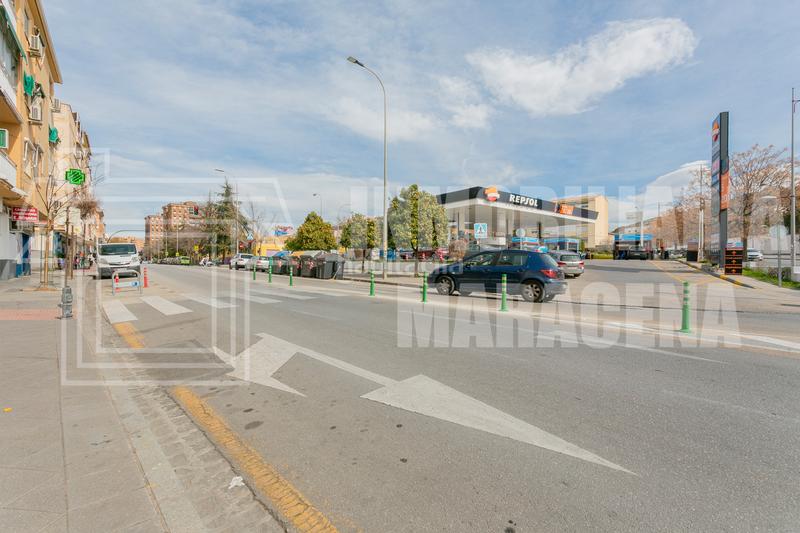 Foto 8de1a474-c422-4afc-9849-a1f4358707ab. Casa adossada amb calefacció a San Francisco Javier Granada