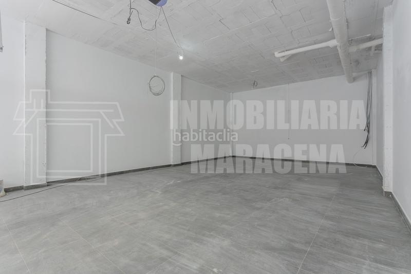 Foto 00cb07c8-efb9-4a84-9249-61b65370f382. Parking coche cochera cerrada en venta en Maracena