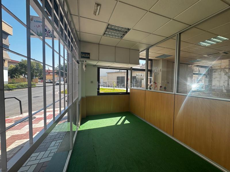 Foto 4fce25a4-5849-4337-b0fd-8551412a71a8. Rent business premise in avenida los claveles 5 in Maracena