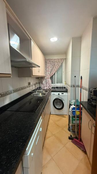 Foto d6f90a51-9e3b-444f-889c-51db8e60b23b. Alquiler piso en calle agustina de aragón 23 piso , en alquiler ( zona rio genil ) en Granada